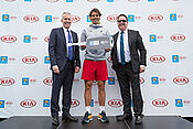 Australien Open: Hauptsponsor Kia übergibt Fahrzeugflotte und präsentiert Superhelden-Mobil