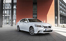 LEXUS GS 450H GEWINNT VERGLEICHSTEST