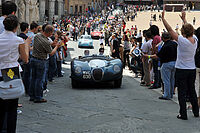Zur Feier des 75-j�hrigen Markenjubil�ums: Jaguar mit sechs Werkswagen bei der Mille Miglia 2010