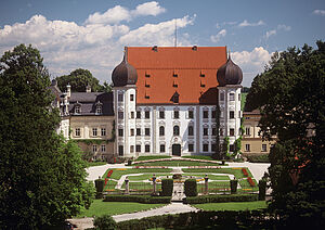 Die britischen Marken pr�sentieren ihre neuesten Modelle: auf Schloss Maxlrain