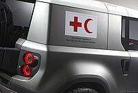 Forscher, Wissenschaftler und Rotkreuzhelfer sind begeistert von neuen Land Rover-Studien